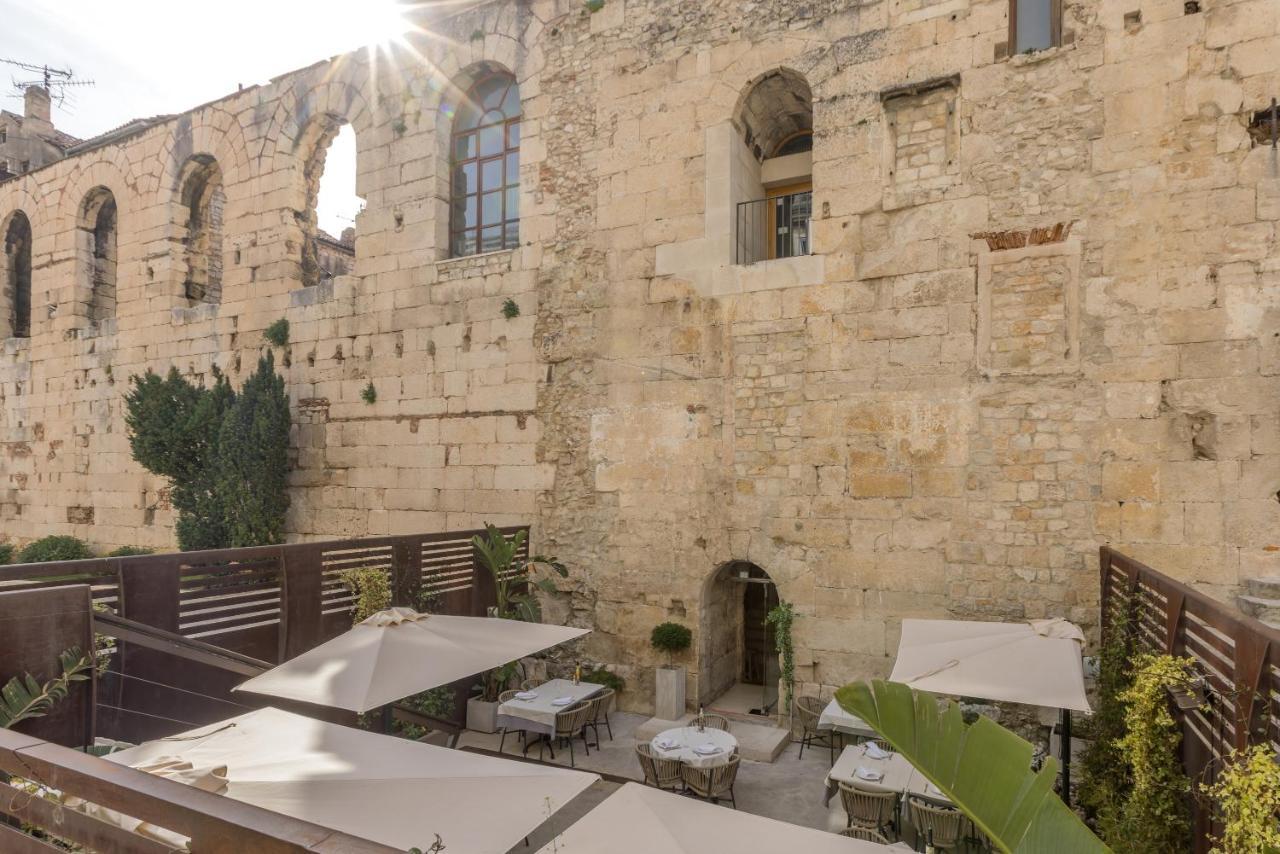 Leonis Restaurant & Rooms Split Extérieur photo